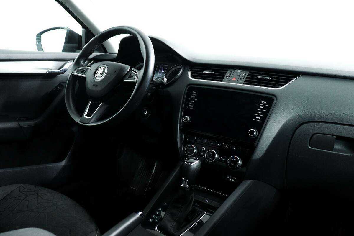 Skoda Octavia 2020 года с пробегом. Фото: #8