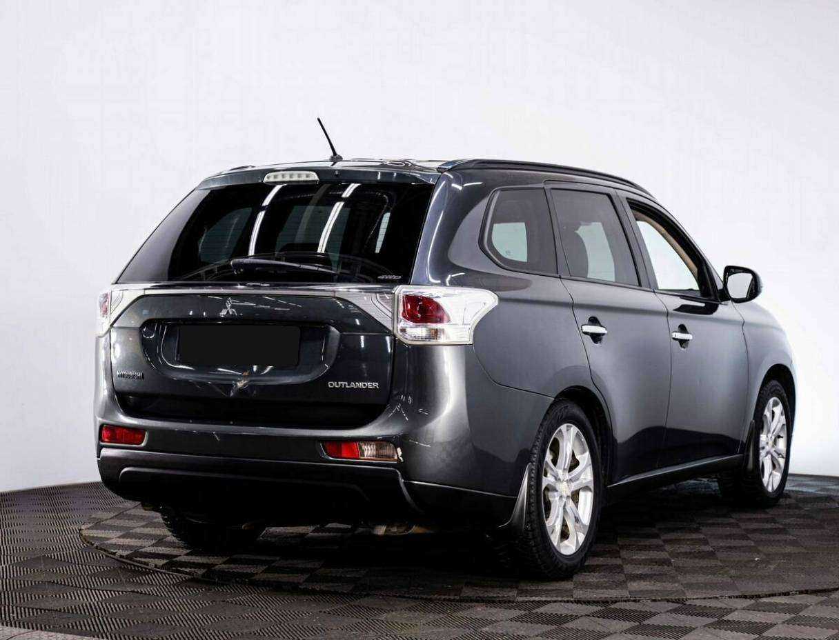 Mitsubishi Outlander 2013 года с пробегом. Фото: #5
