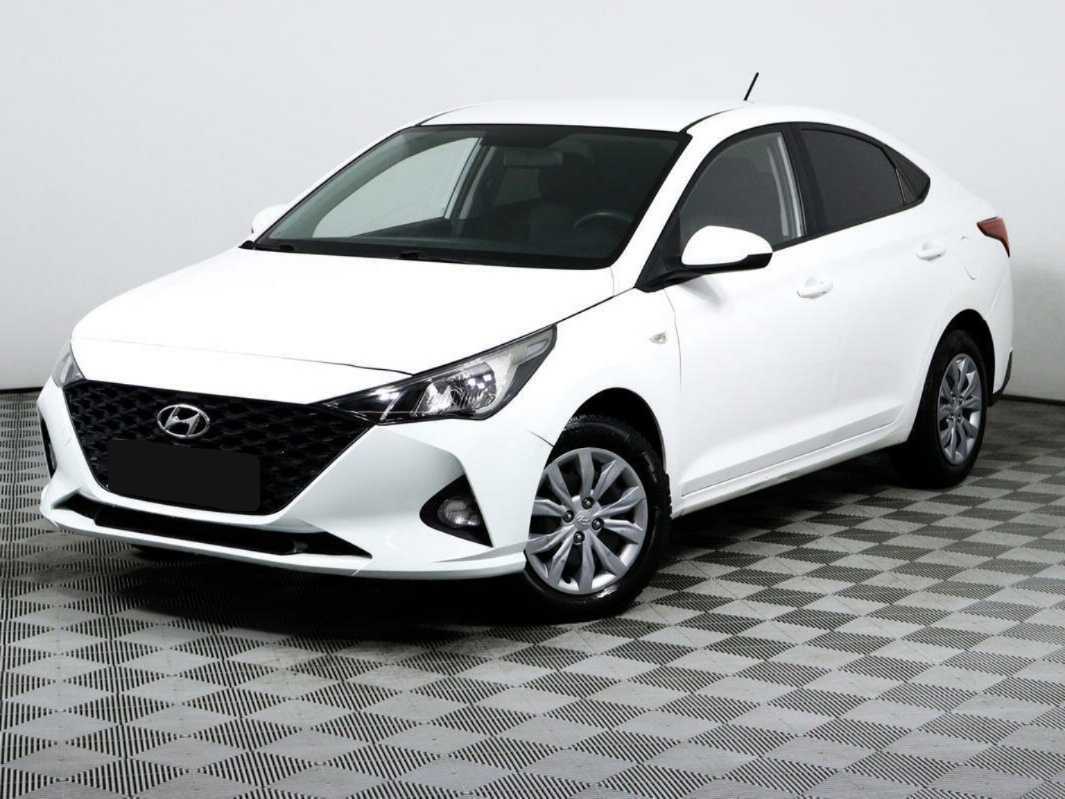 Hyundai Solaris 2021 года с пробегом. Посмотреть фото