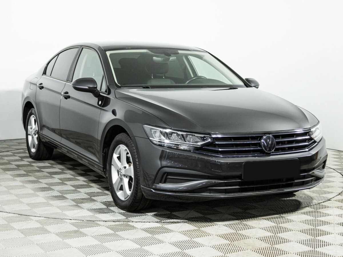 Volkswagen Passat 2021 года с пробегом. Фото: #2