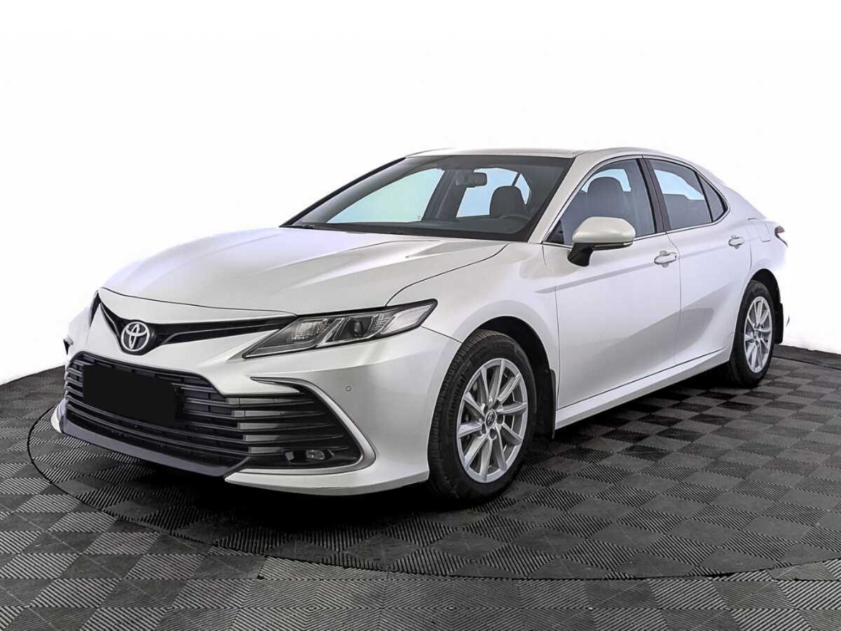 Toyota Camry 2021 года с пробегом. Посмотреть фото