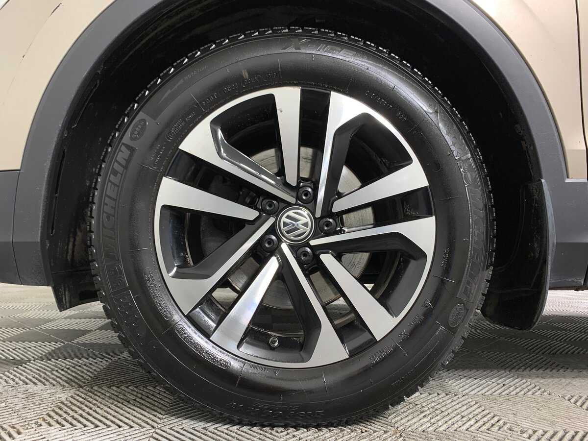 Volkswagen Tiguan 2019 года с пробегом. Фото: #8