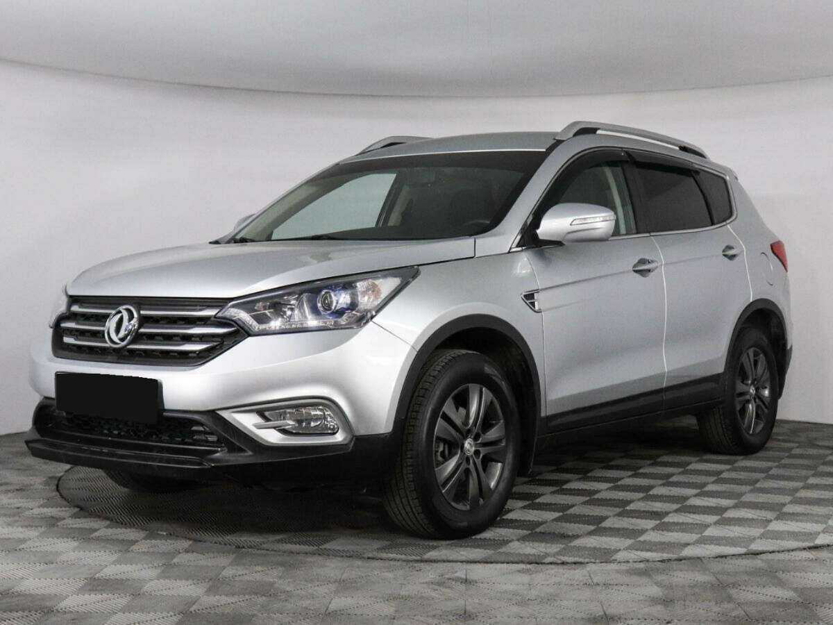 Dongfeng AX7 2017 года с пробегом. Посмотреть фото