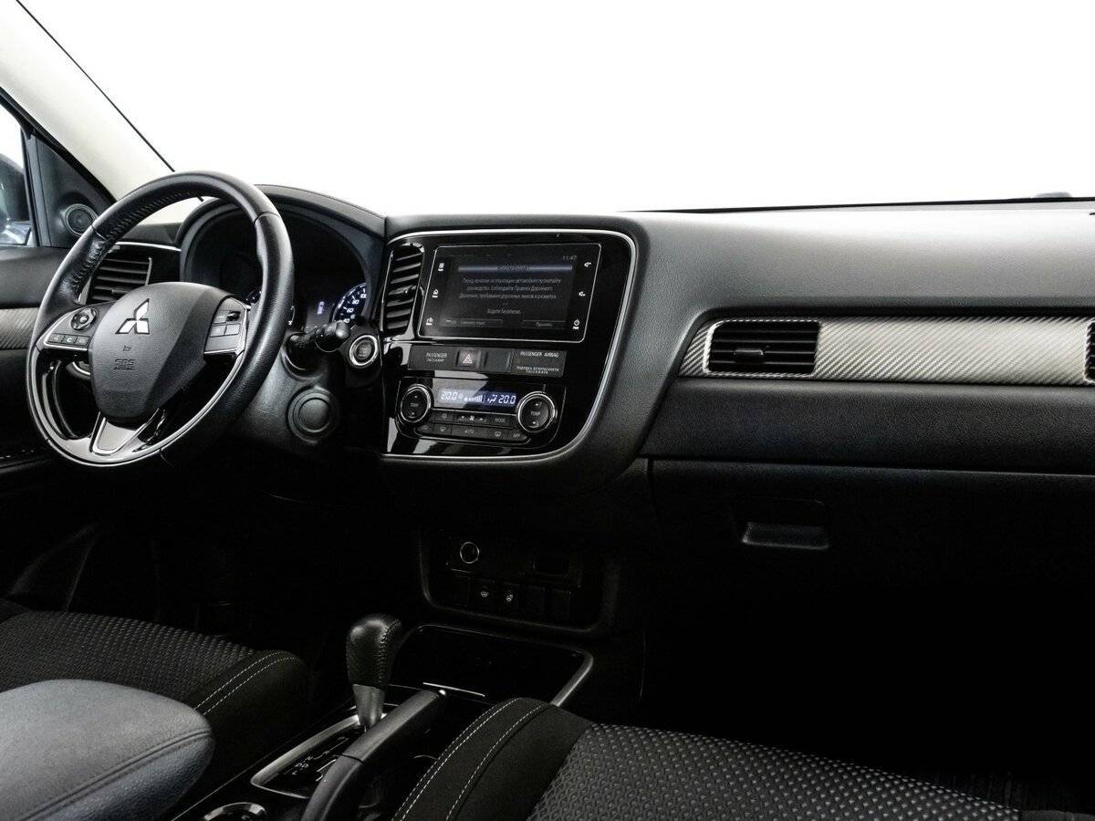 Mitsubishi Outlander 2018 года с пробегом. Фото: #8