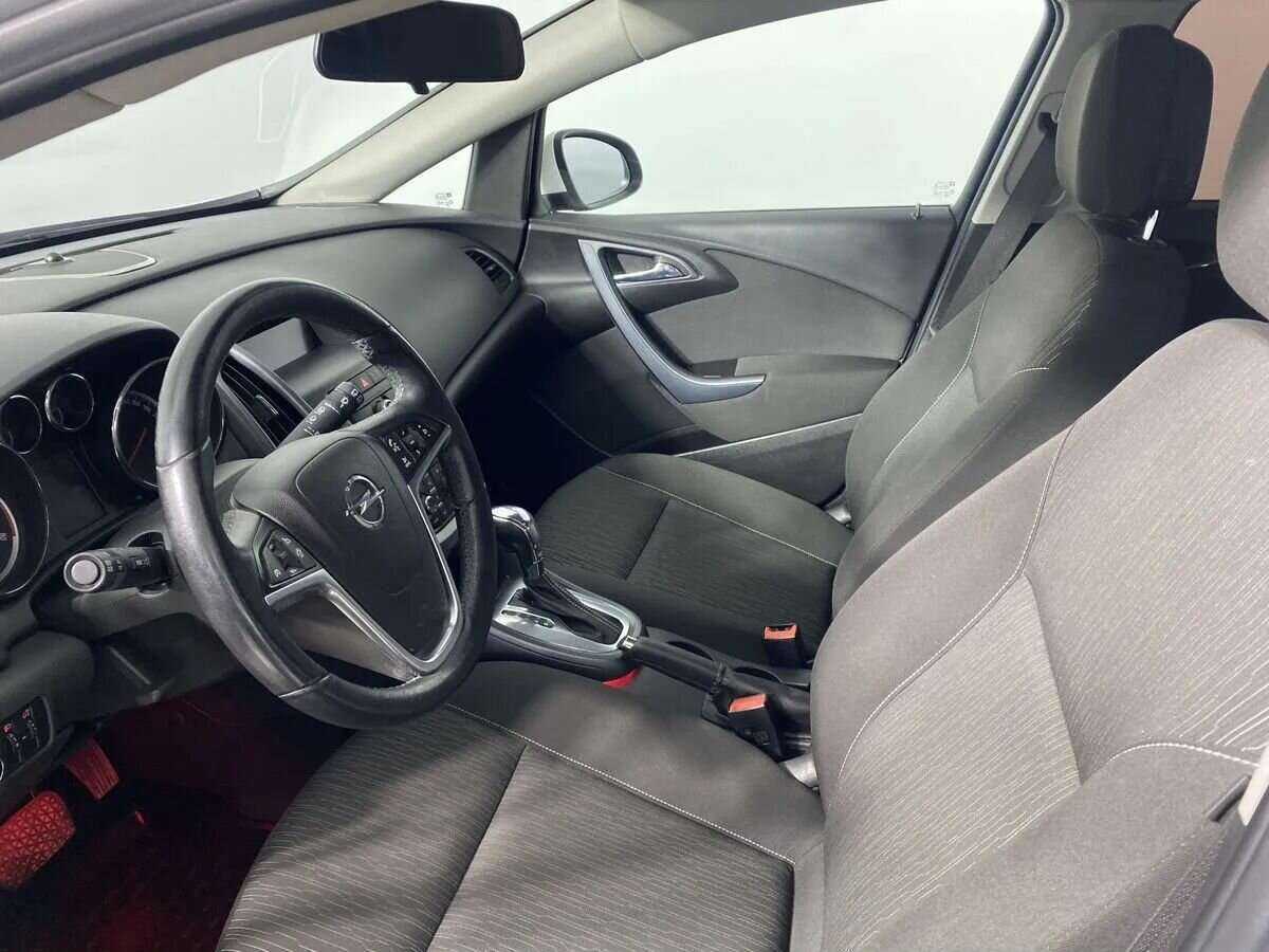 Opel Astra 2012 года с пробегом. Фото: #6
