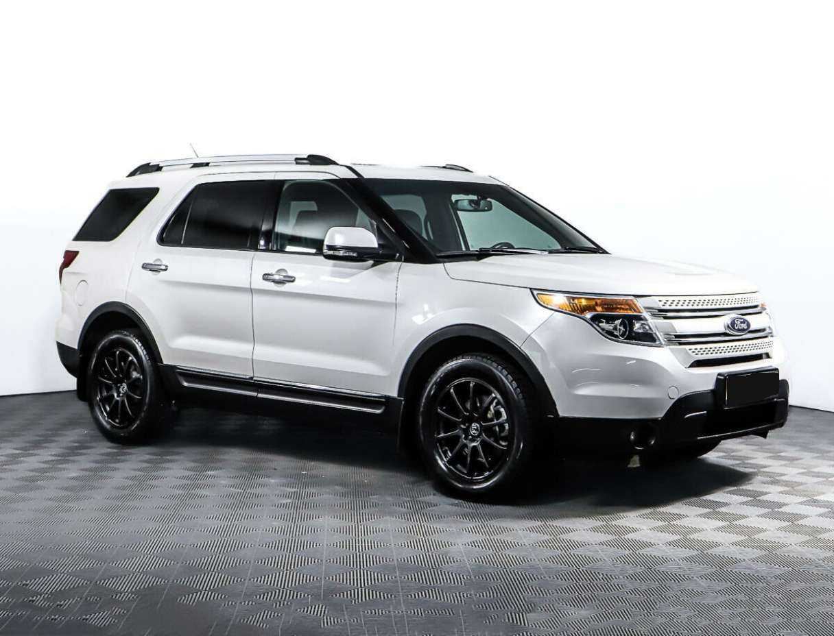 Ford Explorer 2012 года с пробегом. Фото: #2