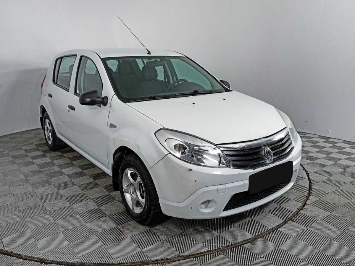 Renault Sandero 2014 года с пробегом. Фото: #2