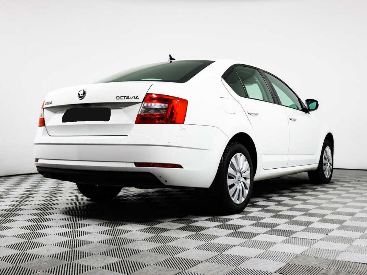 Skoda Octavia 2018 года с пробегом. Фото: #4
