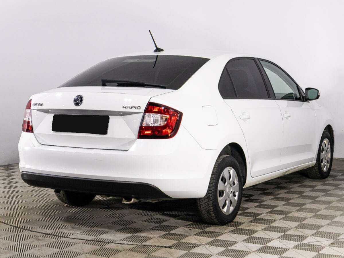 Skoda Rapid 2017 года с пробегом. Фото: #4