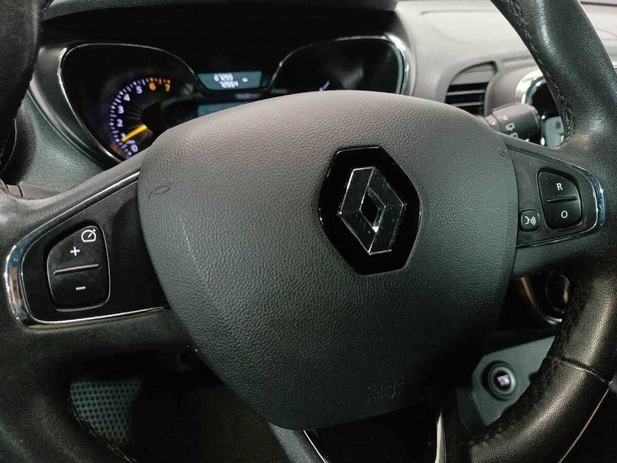 Renault Kaptur 2016 года с пробегом. Фото: #12