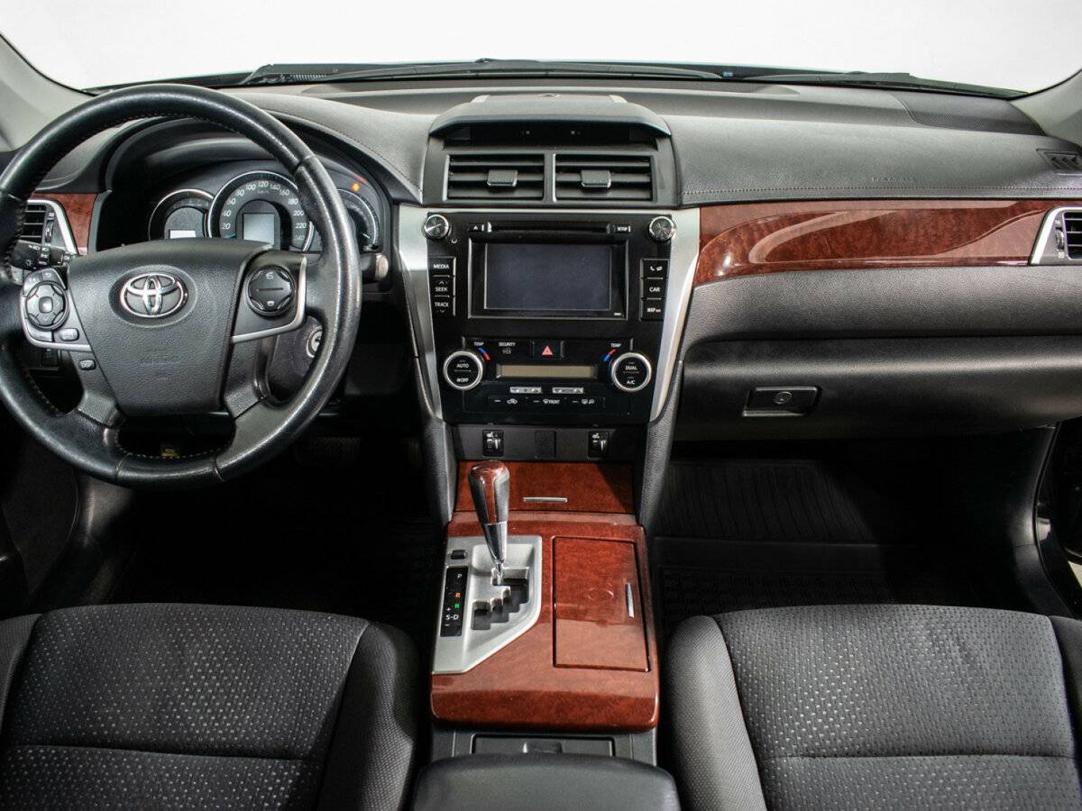 Toyota Camry 2013 года с пробегом. Фото: #10