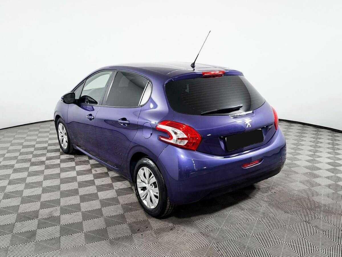 Peugeot 208 2013 года с пробегом. Фото: #6