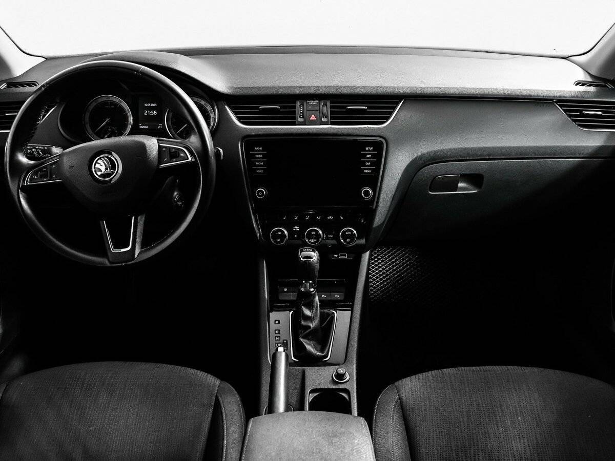 Skoda Octavia 2018 года с пробегом. Фото: #10