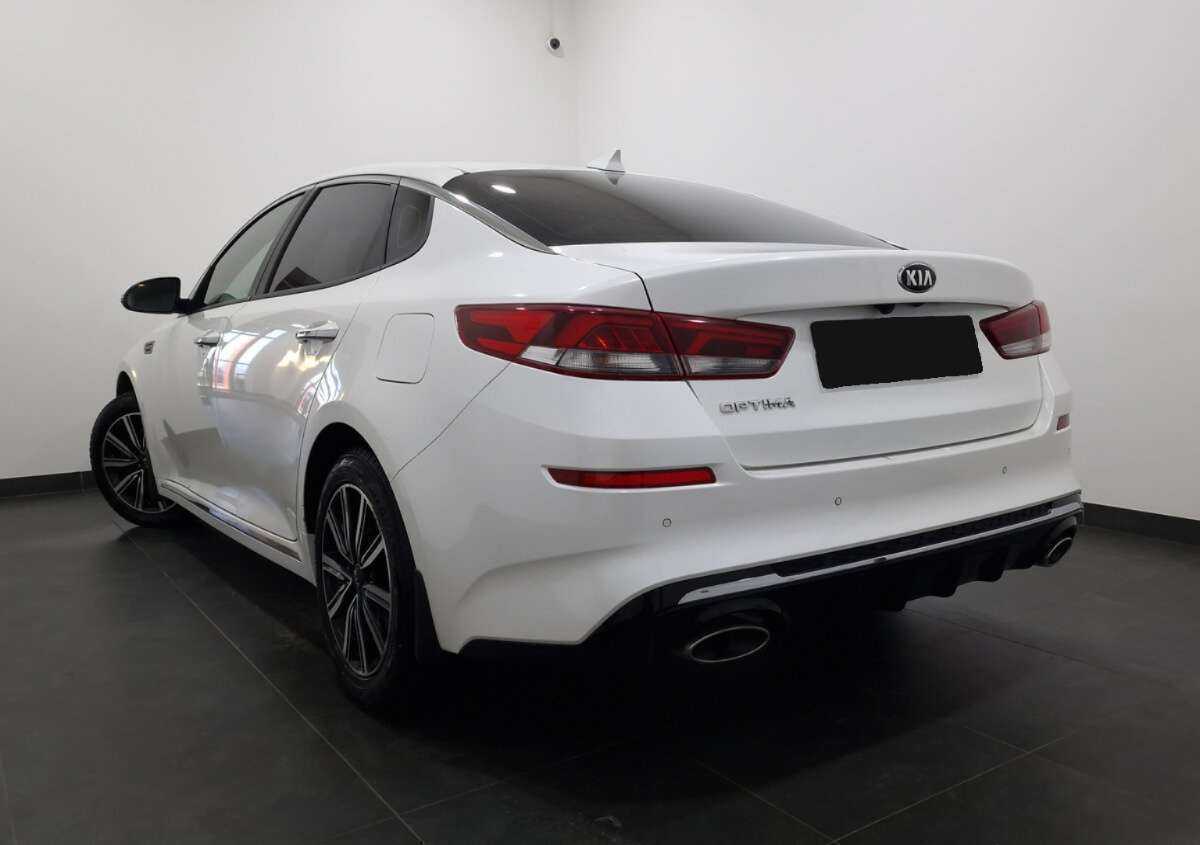 Kia Optima 2018 года с пробегом. Фото: #3