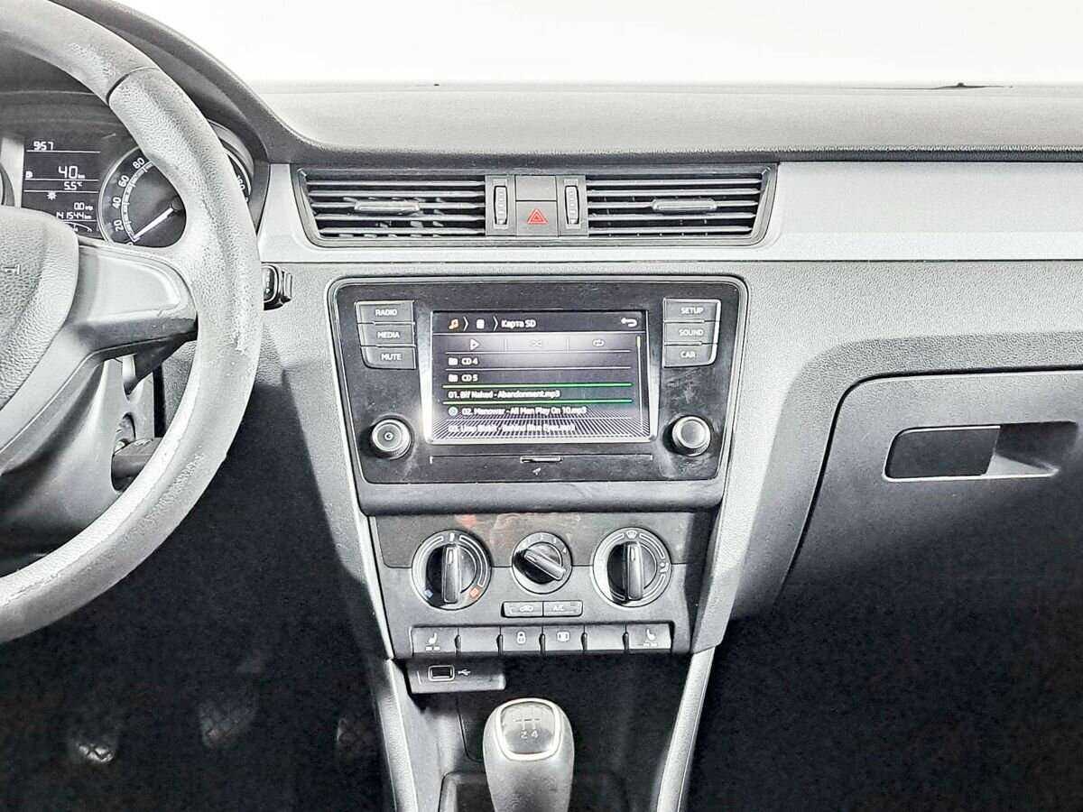 Skoda Rapid 2018 года с пробегом. Фото: #9