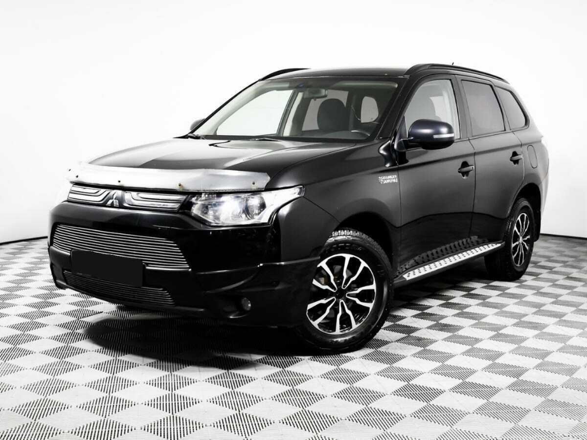 Mitsubishi Outlander 2013 года с пробегом. Посмотреть фото