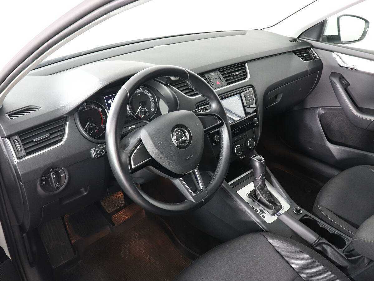 Skoda Octavia 2019 года с пробегом. Фото: #8