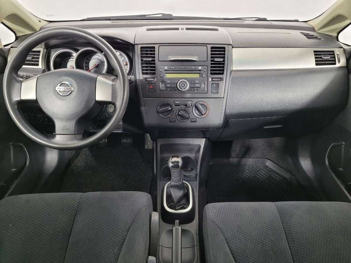 Nissan Tiida 2013 года с пробегом. Фото: #6