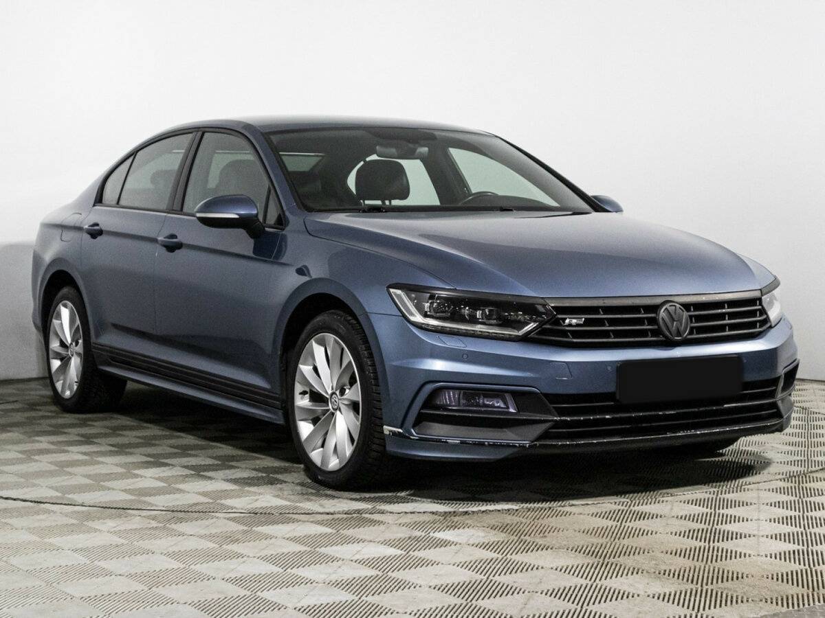 Volkswagen Passat 2017 года с пробегом. Фото: #2