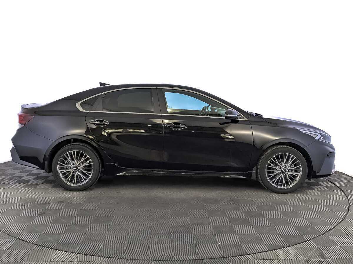 Kia Cerato 2021 года с пробегом. Фото: #3
