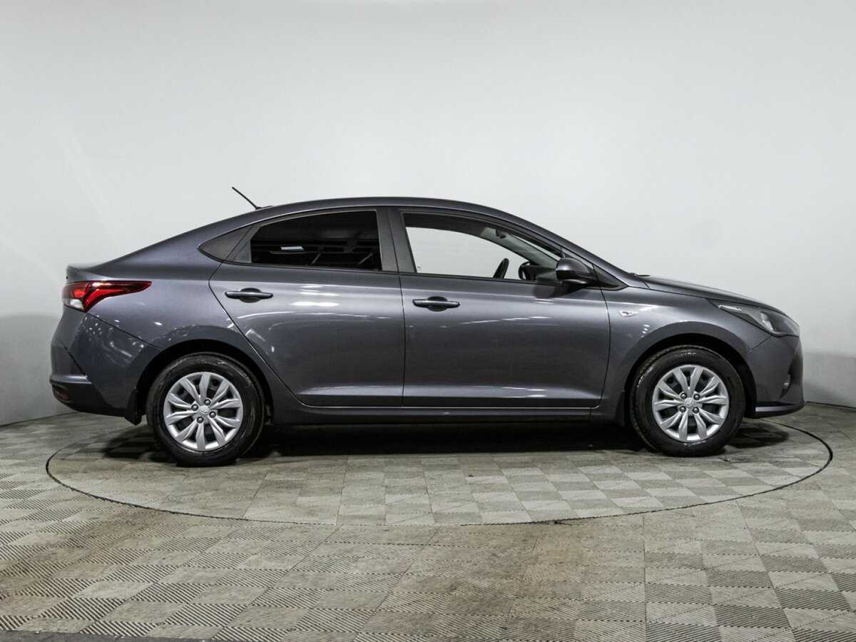 Hyundai Solaris 2021 года с пробегом. Фото: #3