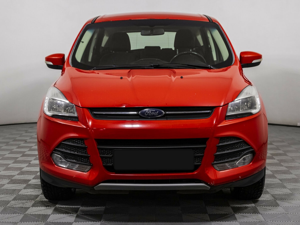 Ford Kuga 2015 года с пробегом. Фото: #1