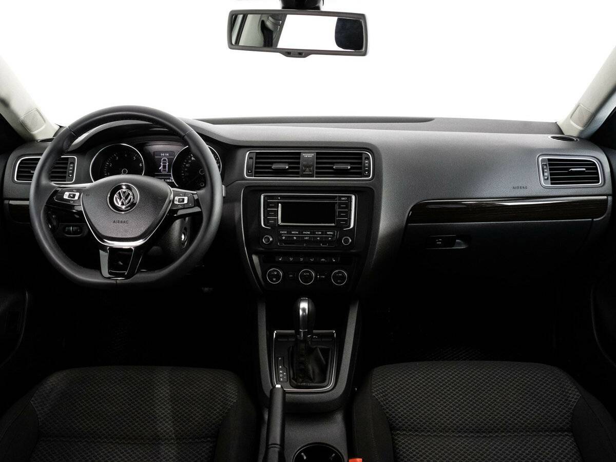 Volkswagen Jetta 2015 года с пробегом. Фото: #9