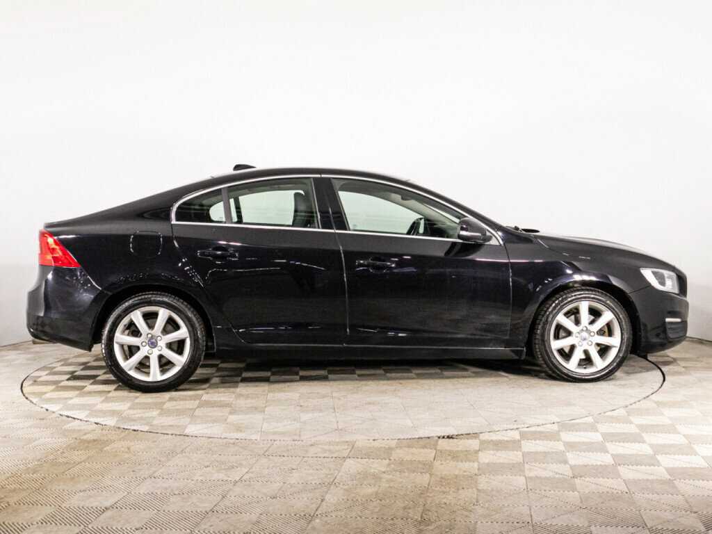 Volvo S60 2017 года с пробегом. Фото: #3