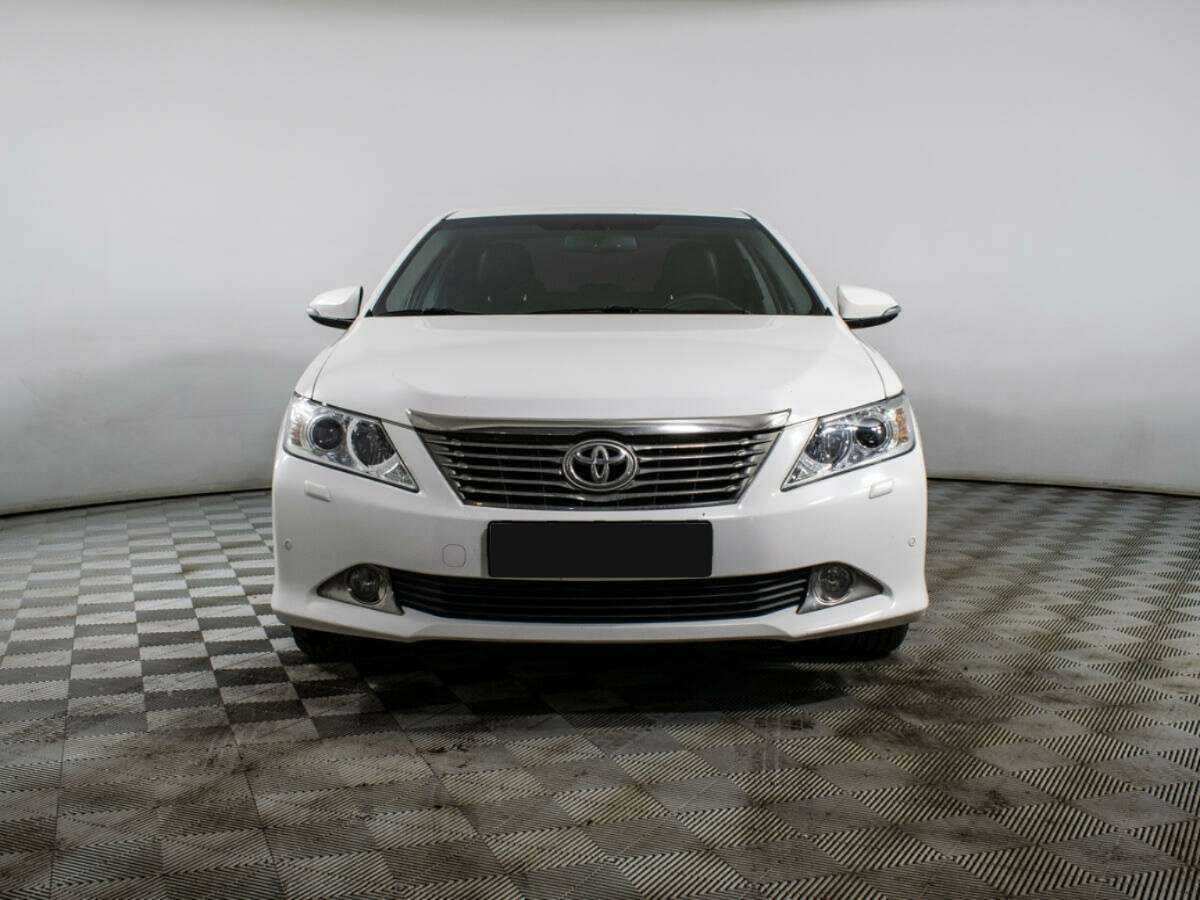 Toyota Camry 2014 года с пробегом. Фото: #1