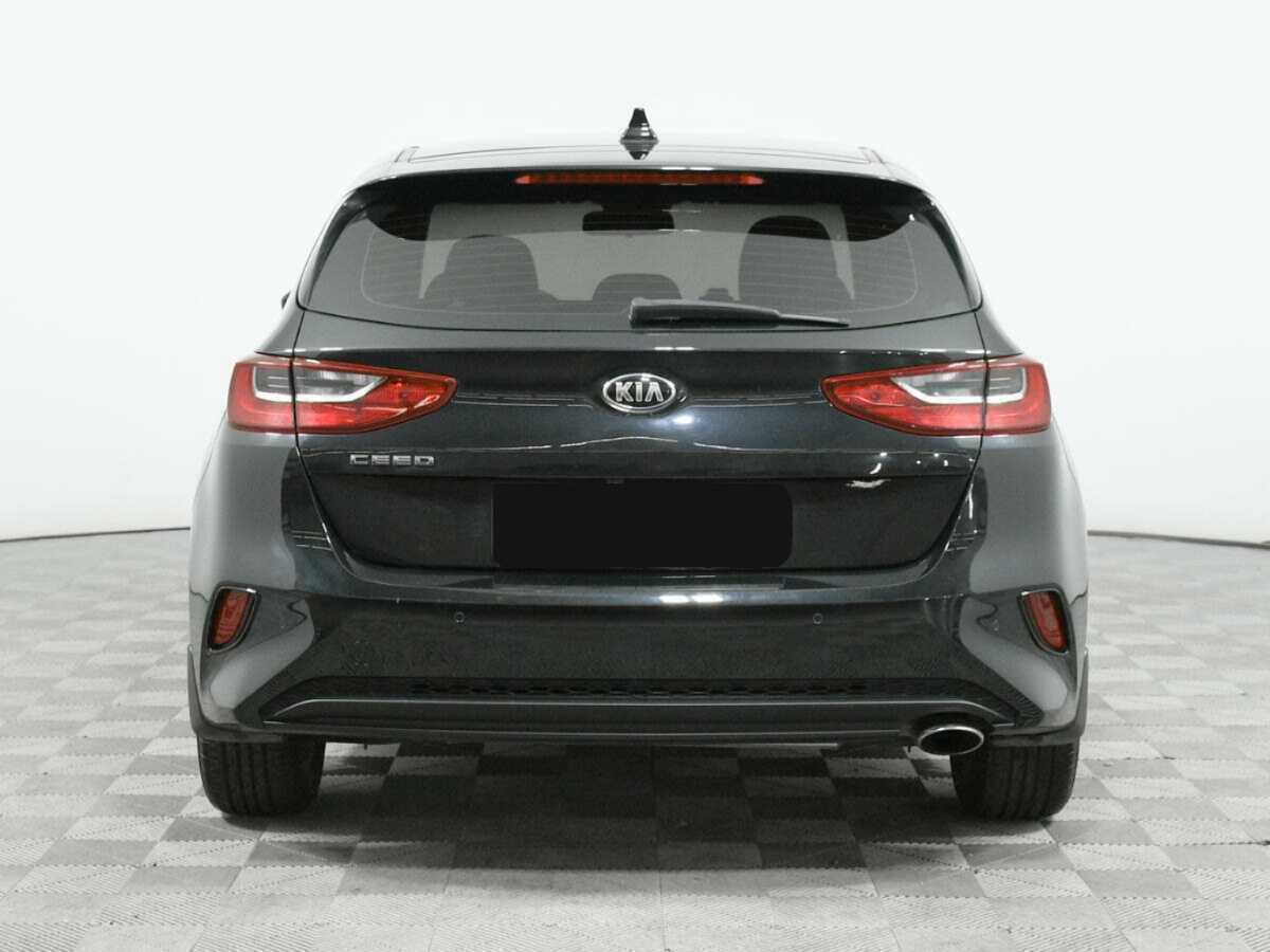 Kia Ceed 2018 года с пробегом. Фото: #5