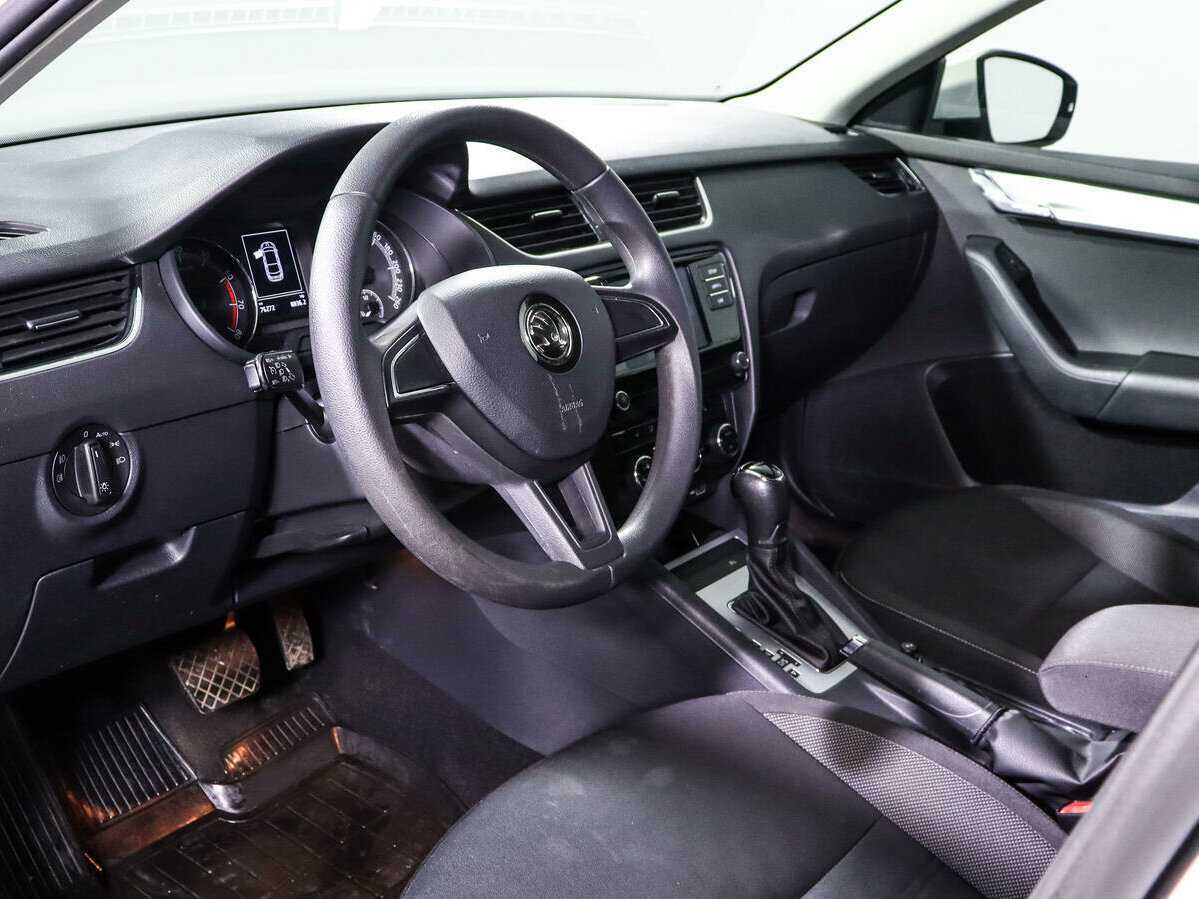 Skoda Octavia 2019 года с пробегом. Фото: #13