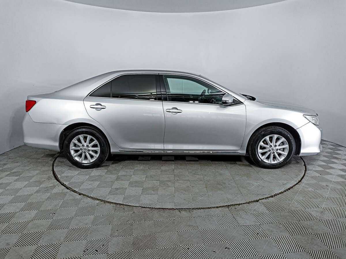 Toyota Camry 2012 года с пробегом. Фото: #3