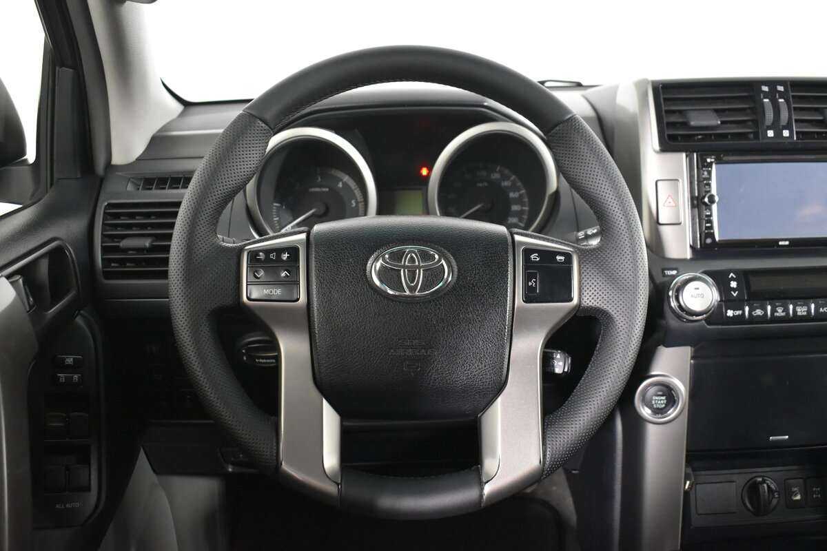 Toyota Land Cruiser Prado 2012 года с пробегом. Фото: #12