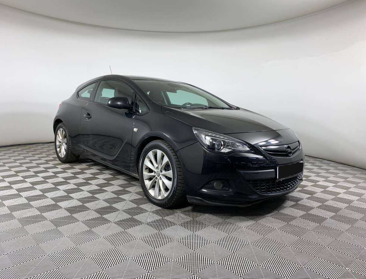 Opel Astra 2012 года с пробегом. Фото: #1