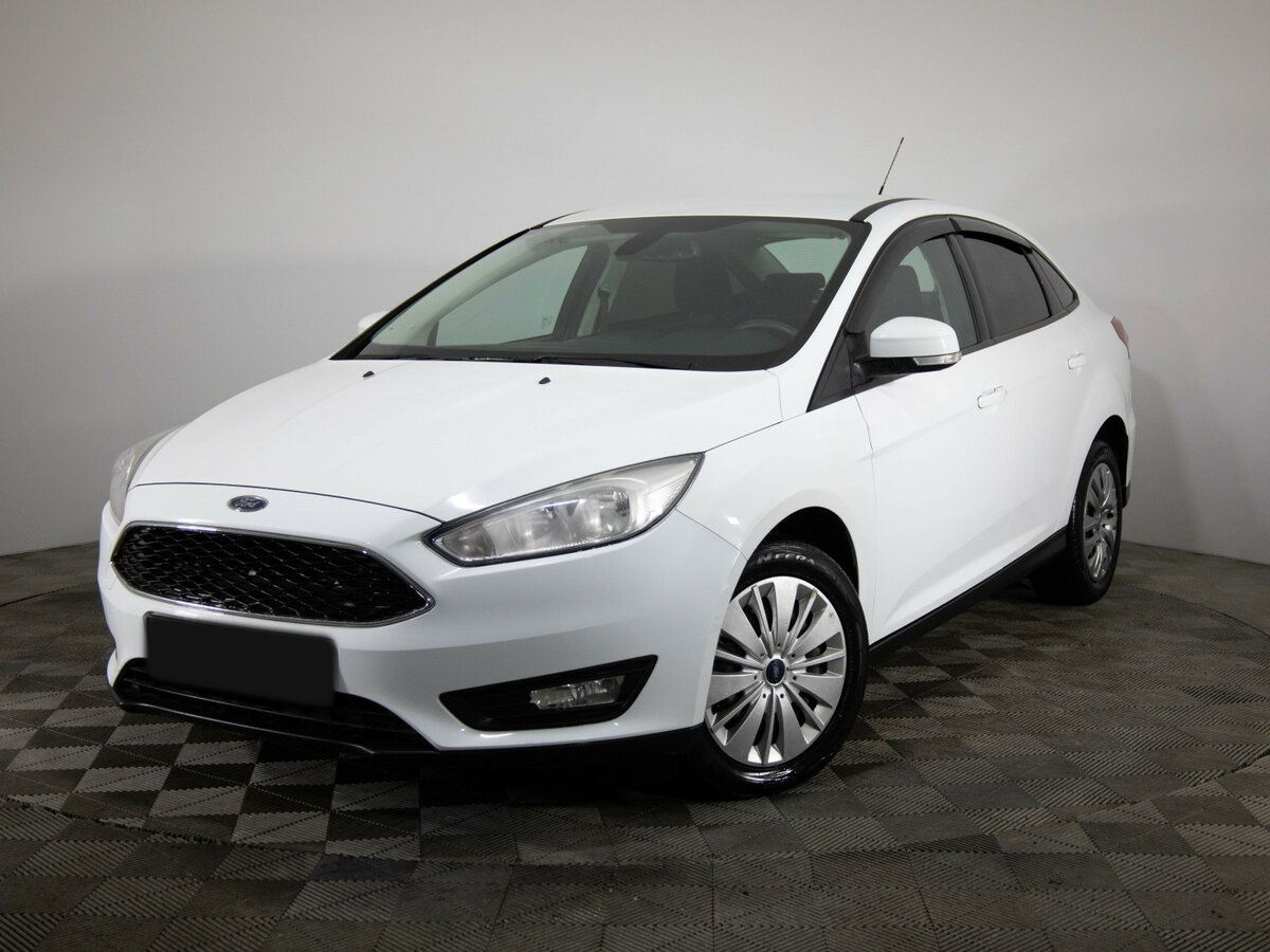Ford Focus 2016 года с пробегом. Посмотреть фото
