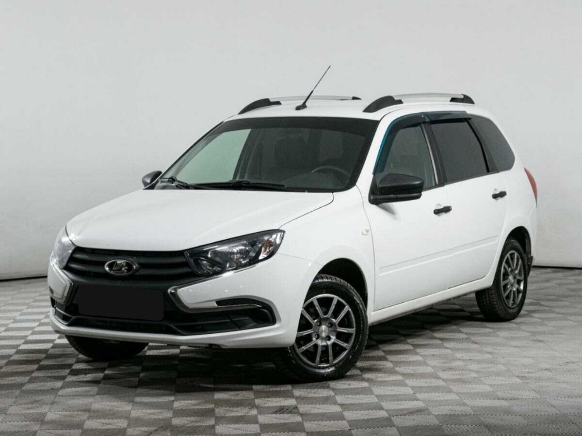 Lada (ВАЗ) Granta 2018 года с пробегом. Посмотреть фото