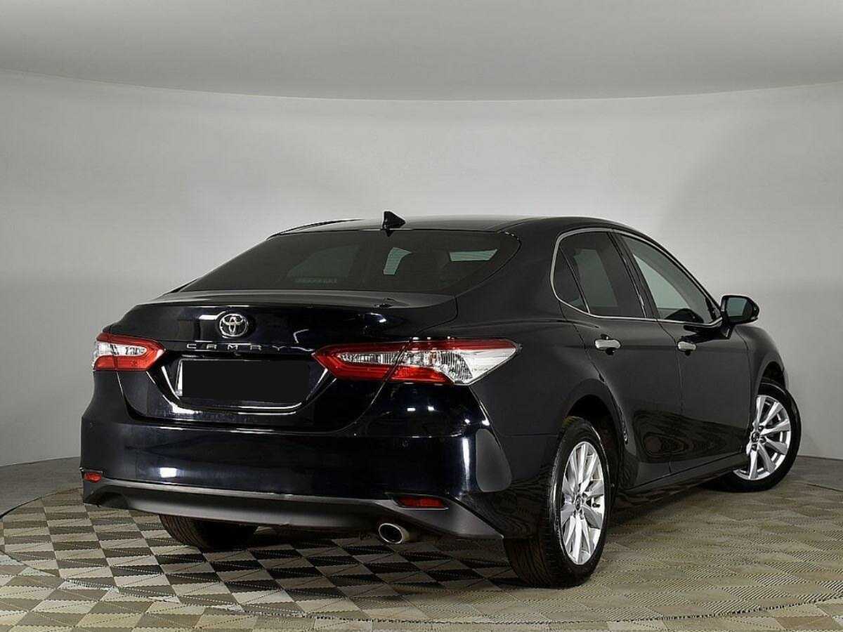 Toyota Camry 2019 года с пробегом. Фото: #1