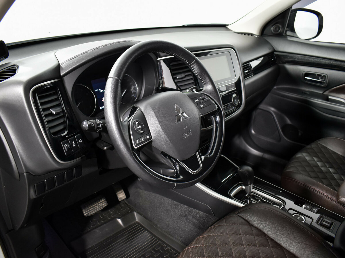 Mitsubishi Outlander 2019 года с пробегом. Фото: #6