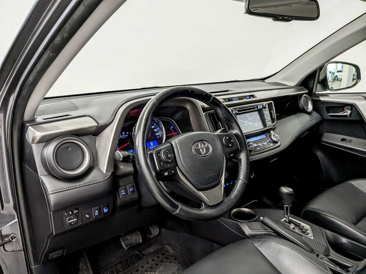 Toyota RAV4 2014 года с пробегом. Фото: #15