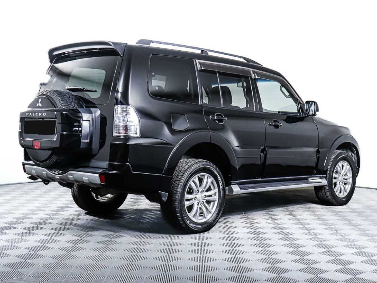 Mitsubishi Pajero 2012 года с пробегом. Фото: #3