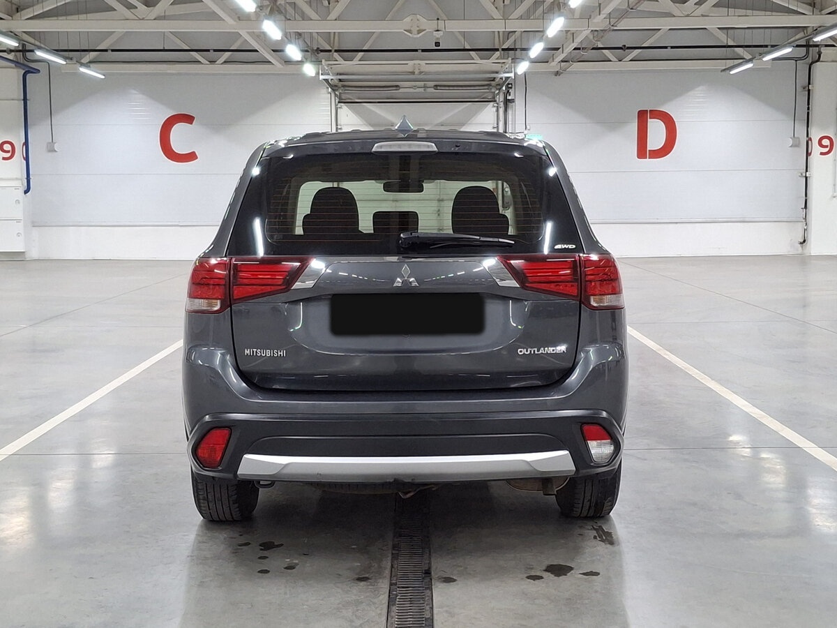 Mitsubishi Outlander 2015 года с пробегом. Фото: #5