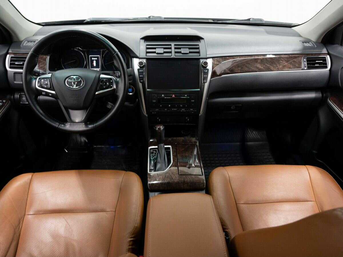 Toyota Camry 2017 года с пробегом. Фото: #14