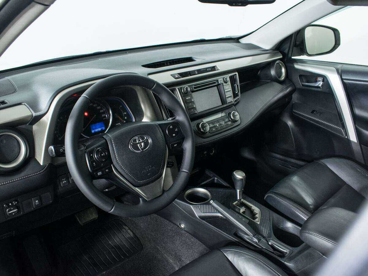 Toyota RAV4 2013 года с пробегом. Фото: #12