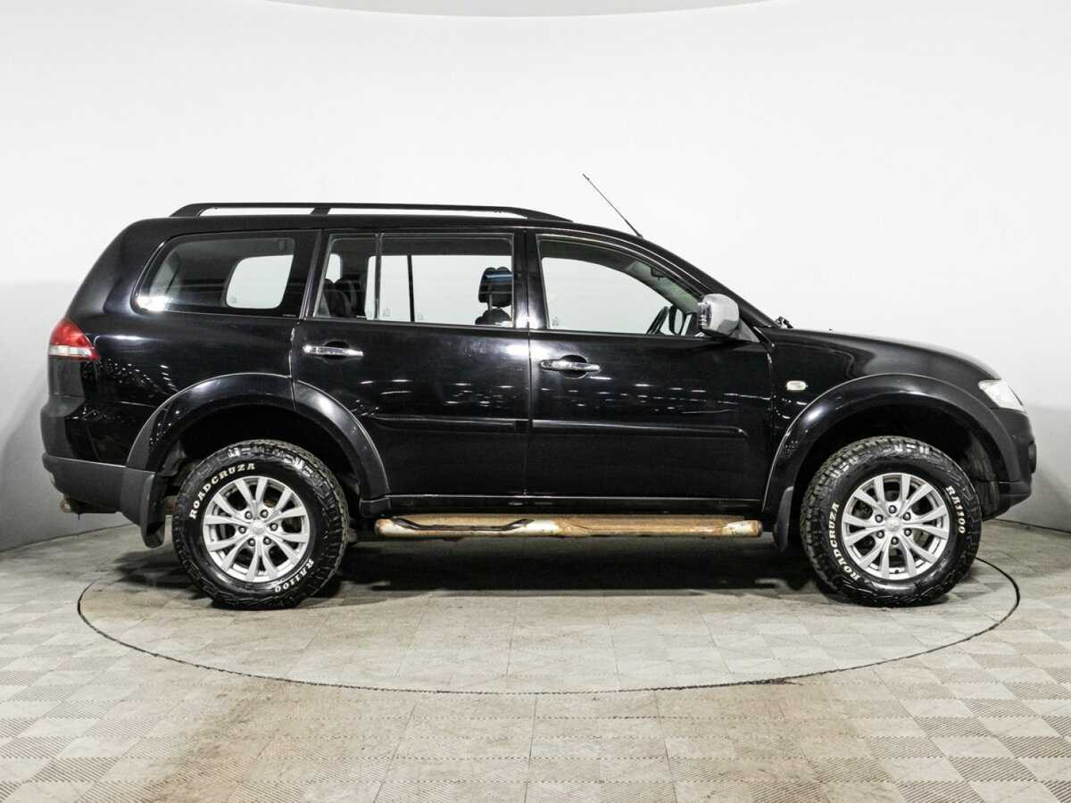 Mitsubishi Pajero Sport 2013 года с пробегом. Фото: #3