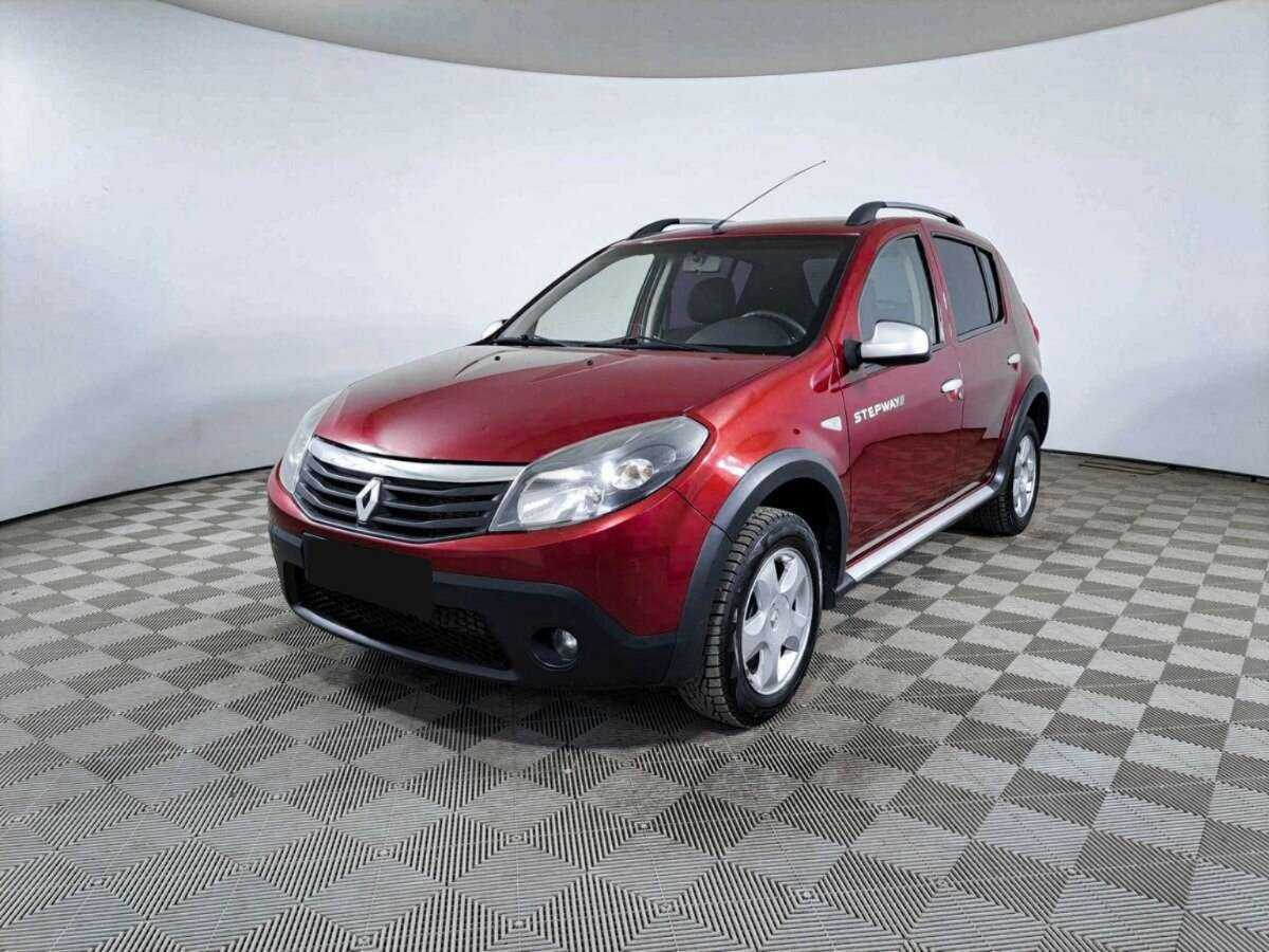 Renault Sandero 2012 года с пробегом. Посмотреть фото