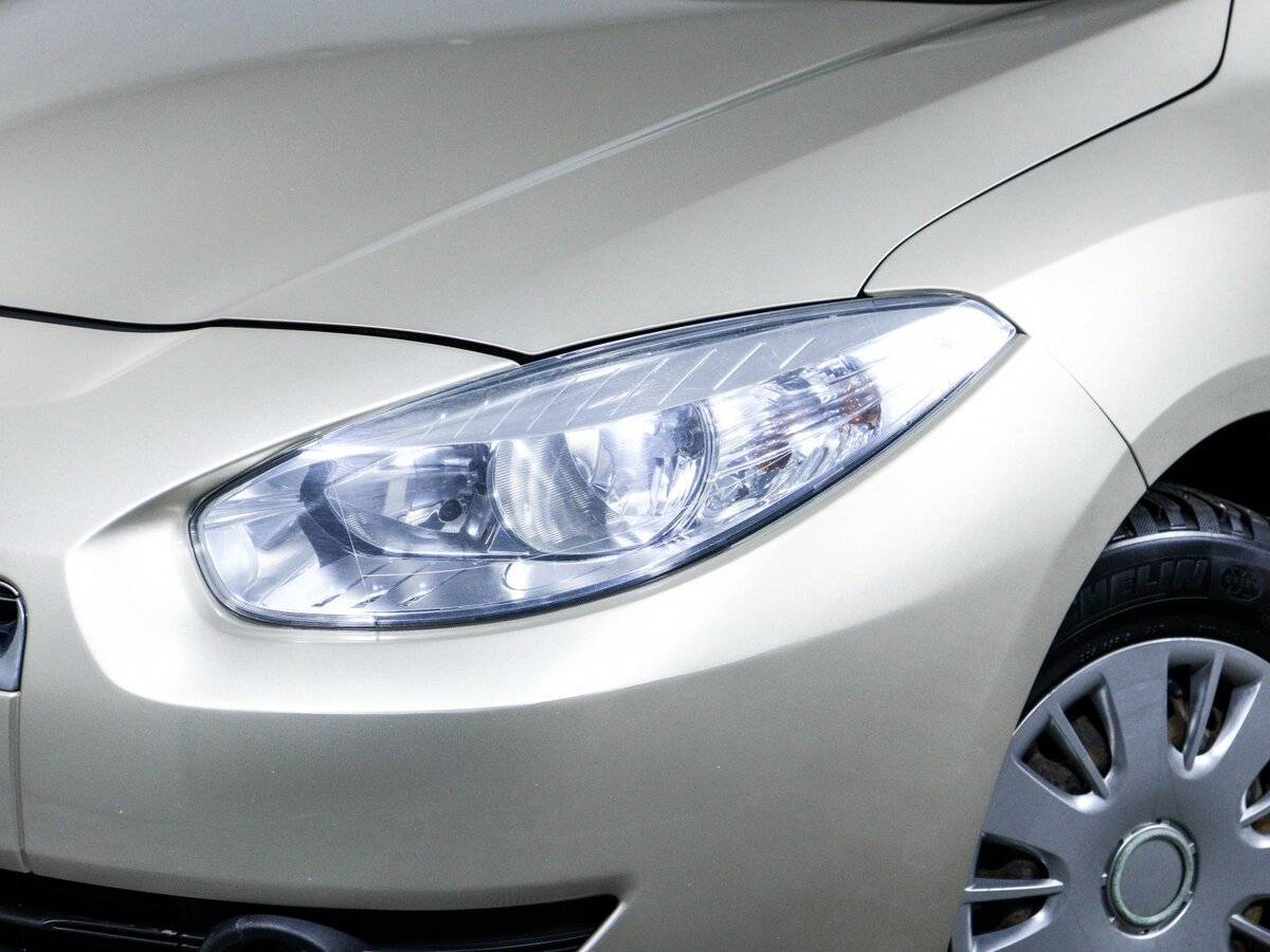 Renault Fluence 2012 года с пробегом. Фото: #13