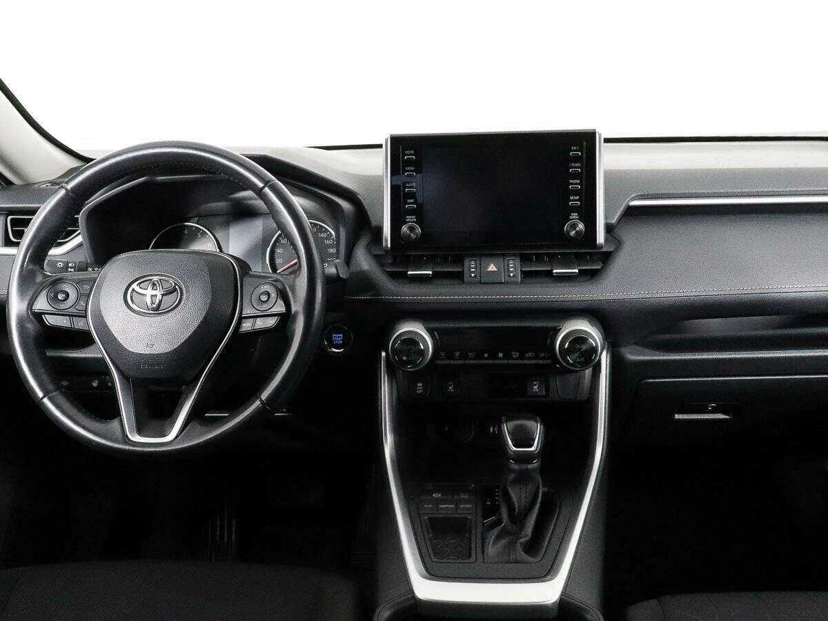 Toyota RAV4 2020 года с пробегом. Фото: #9