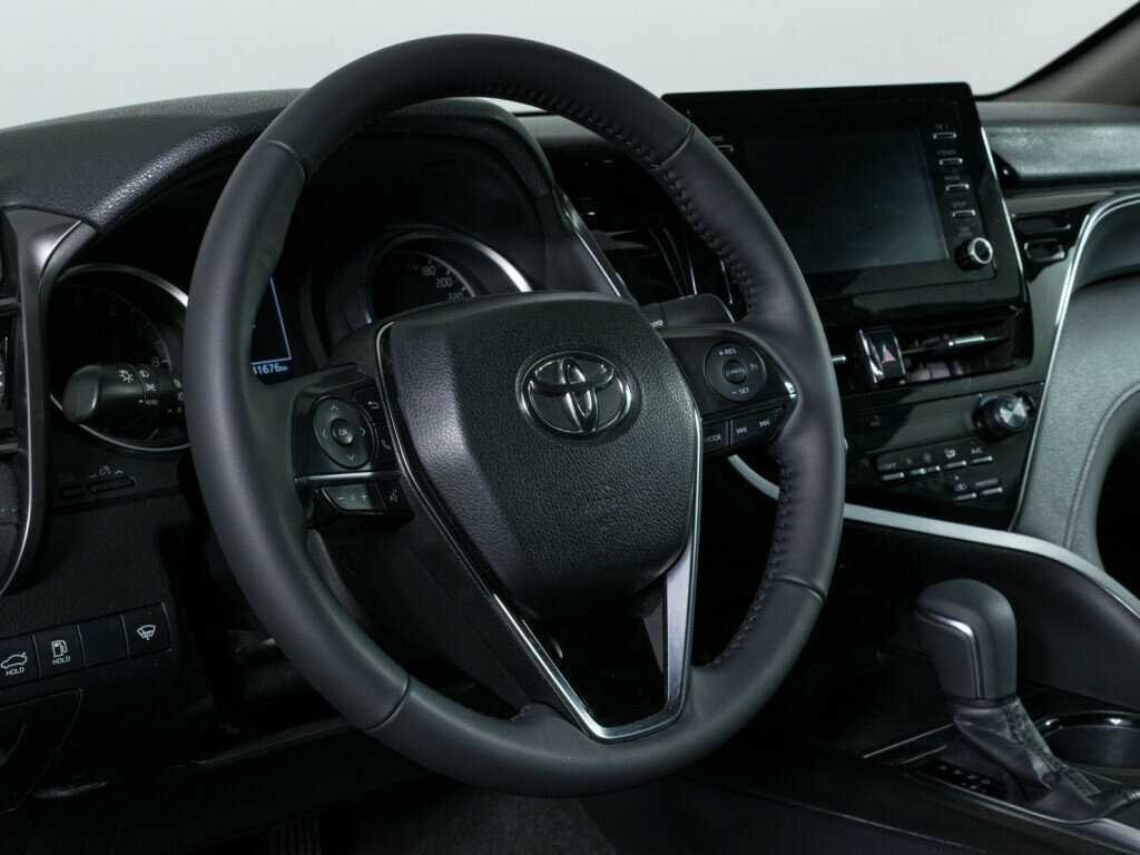 Toyota Camry 2021 года с пробегом. Фото: #10