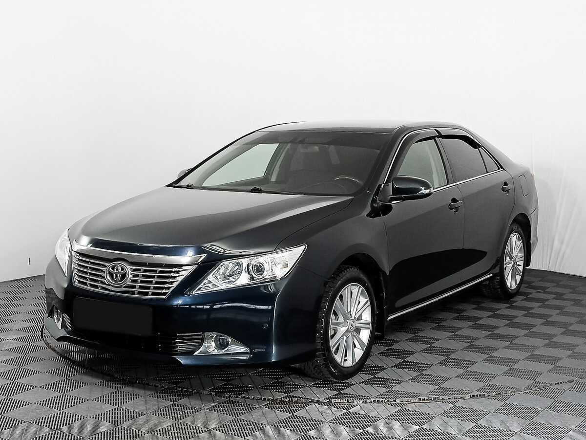 Toyota Camry 2014 года с пробегом. Посмотреть фото