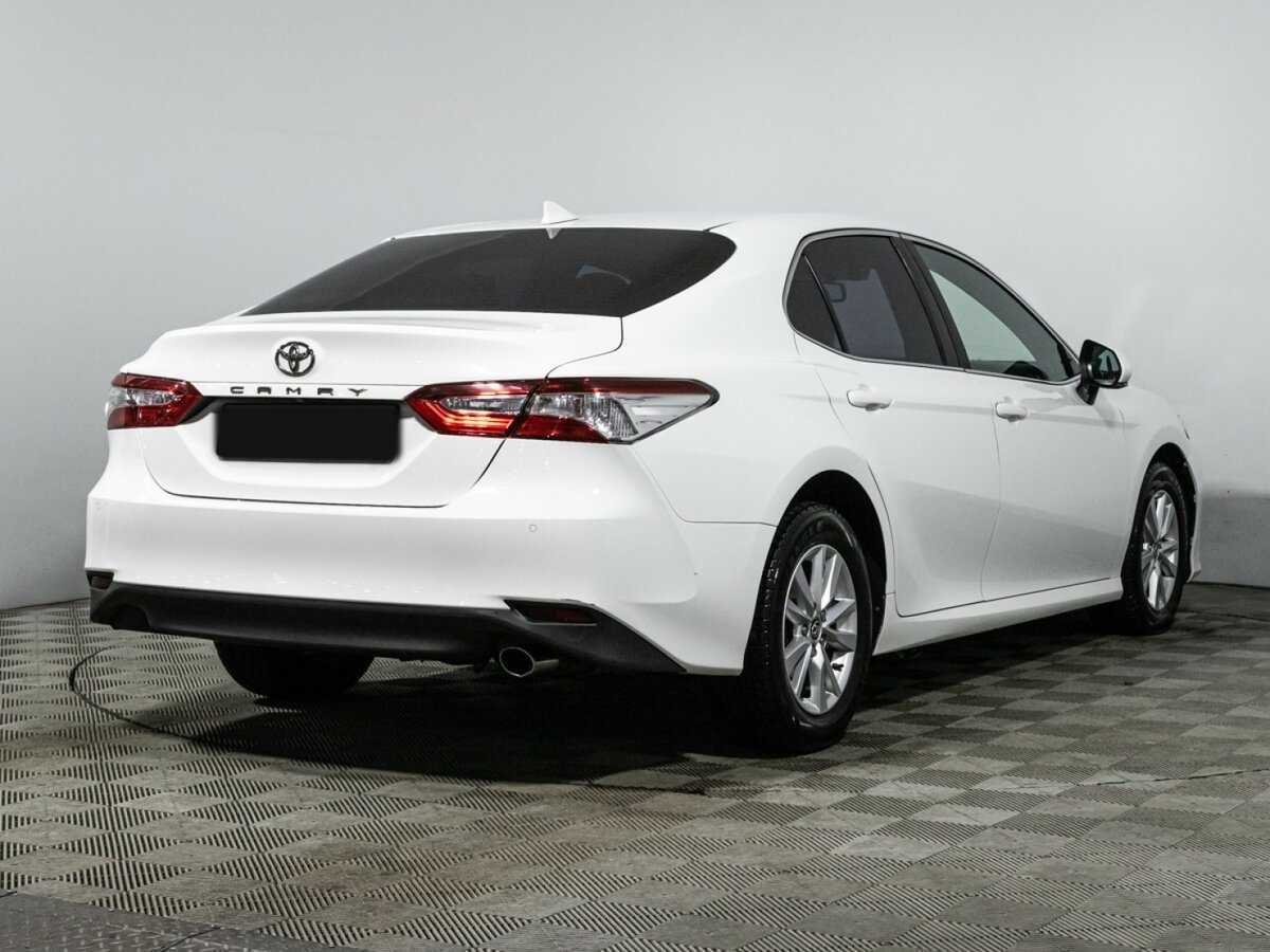 Toyota Camry 2019 года с пробегом. Фото: #4
